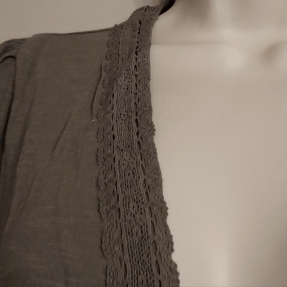 🆕️ Lucky Brand Olive Long Sleeve Boho Top with Elastic Waistband & Sleeve Hems. - Picture 9 of 11